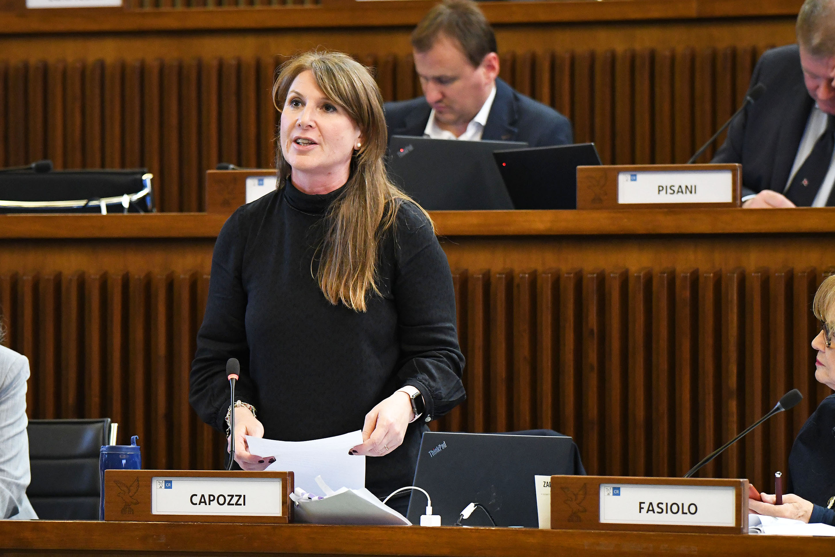 OMNIBUS. CAPOZZI (M5S): POLLICE VERSO, LIMITI POLITICI E NO CONFRONTO
